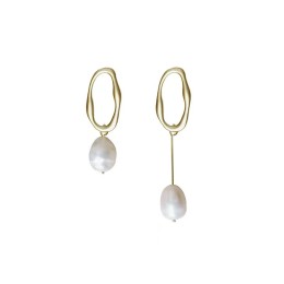 Elegant Pearl Earrings