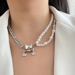 Crystal Stitching Pearls Bow Pendant Necklace