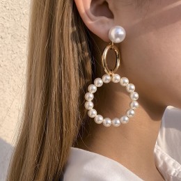 Elegant C Shape Pearls Earring