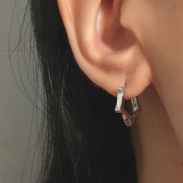 Fashion pentagram earrings