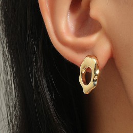 Irregular three-dimensional metal earrings round studs