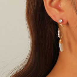 Pearl ear-rings